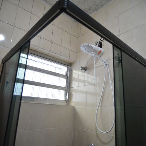 Casa para alugar com 243m², 6 quartos e 4 vagasBanheiro Social
