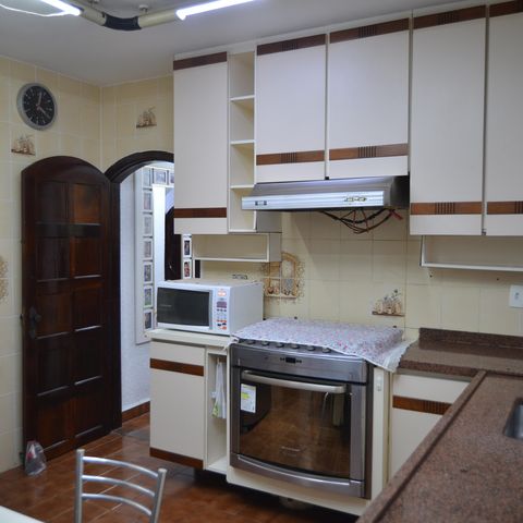 Casa para alugar com 243m², 6 quartos e 4 vagasCozinha