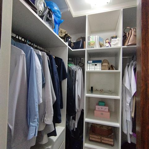 Apartamento à venda com 178m², 4 quartos e 3 vagas Apartamento à venda com 178m², 4 quartos e 3 vagasCloset da suíte 2
