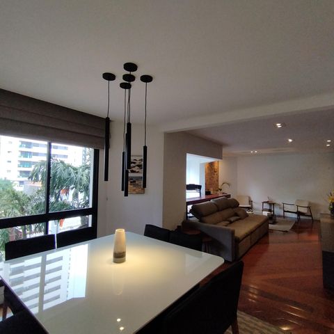 Apartamento à venda com 178m², 4 quartos e 3 vagas Apartamento à venda com 178m², 4 quartos e 3 vagasSala 2