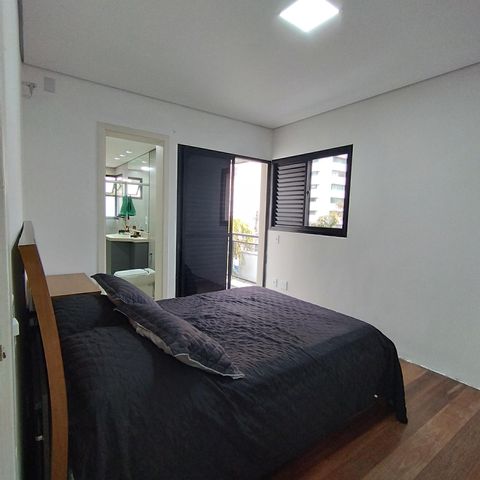 Apartamento à venda com 178m², 4 quartos e 3 vagas Apartamento à venda com 178m², 4 quartos e 3 vagasSuíte 1