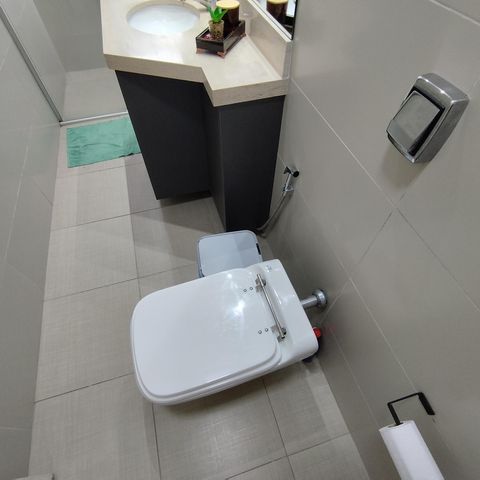 Apartamento à venda com 178m², 4 quartos e 3 vagas Apartamento à venda com 178m², 4 quartos e 3 vagasBanheiro da Suíte 1
