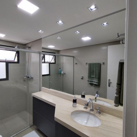 Apartamento à venda com 178m², 4 quartos e 3 vagas Apartamento à venda com 178m², 4 quartos e 3 vagasBanheiro