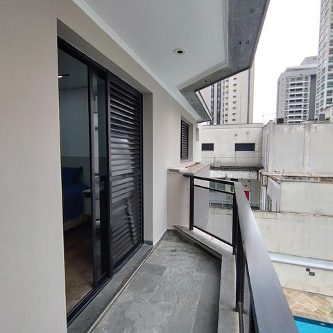 Apartamento à venda com 178m², 4 quartos e 3 vagas Apartamento à venda com 178m², 4 quartos e 3 vagasVaranda da Suíte 1