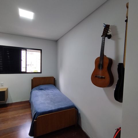 Apartamento à venda com 178m², 4 quartos e 3 vagas Apartamento à venda com 178m², 4 quartos e 3 vagasQuarto 1