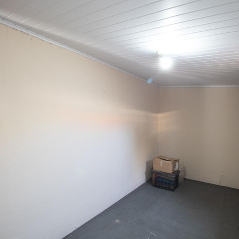 Casa à venda com 75m², 3 quartos e 7 vagasQuarto 2