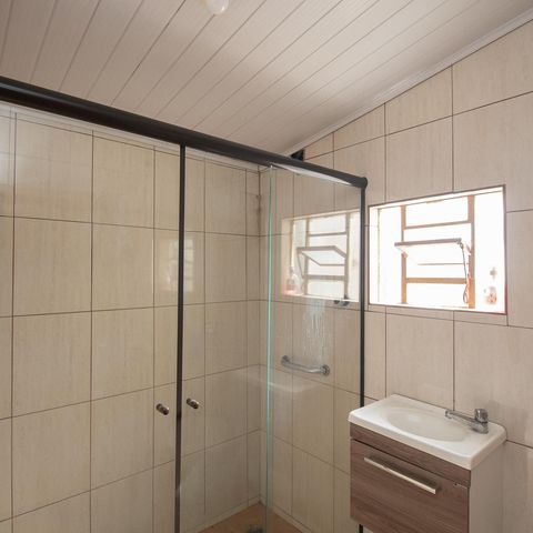 Casa à venda com 75m², 3 quartos e 7 vagasBanheiro