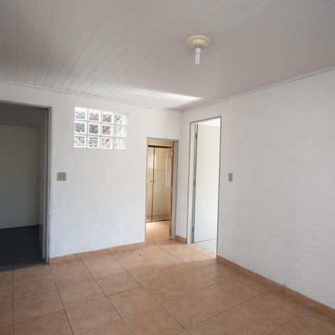 Casa à venda com 75m², 3 quartos e 7 vagasSala