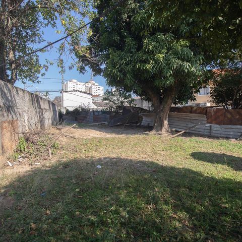 Casa à venda com 75m², 3 quartos e 7 vagasQuintal
