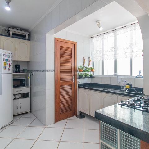 Apartamento à venda com 82m², 3 quartos e 2 vagasCozinha e Área de Serviço