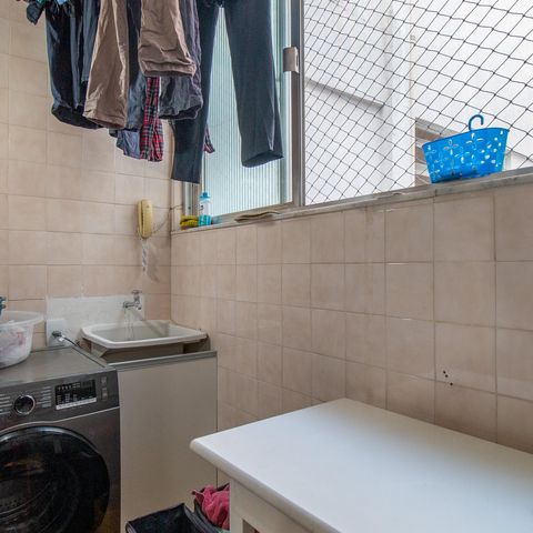 Apartamento à venda com 60m², 2 quartos e 1 vagaÁrea de Serviço
