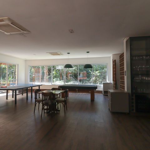 Casa à venda com 1000m², 6 quartos e NaN vagas Casa à venda com 1000m², 6 quartos e NaN vagasÁrea comum