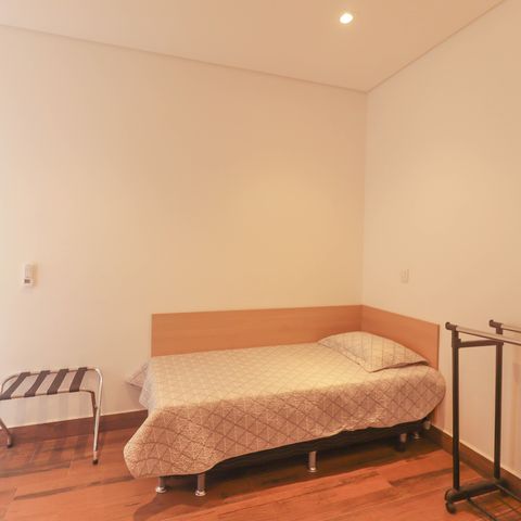 Casa à venda com 1000m², 6 quartos e NaN vagas Casa à venda com 1000m², 6 quartos e NaN vagasSuíte 2