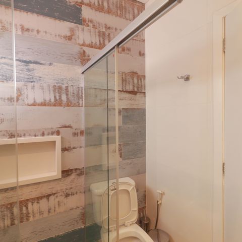 Casa à venda com 1000m², 6 quartos e NaN vagas Casa à venda com 1000m², 6 quartos e NaN vagasBanheiro da Suíte 5