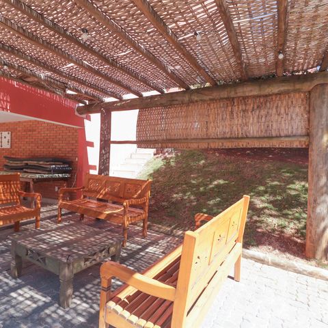 Casa à venda com 1000m², 6 quartos e NaN vagas Casa à venda com 1000m², 6 quartos e NaN vagasÁrea comum