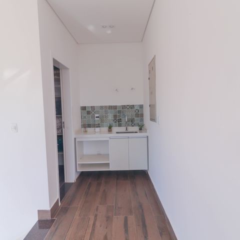 Casa à venda com 1000m², 6 quartos e NaN vagas Casa à venda com 1000m², 6 quartos e NaN vagasCorredor