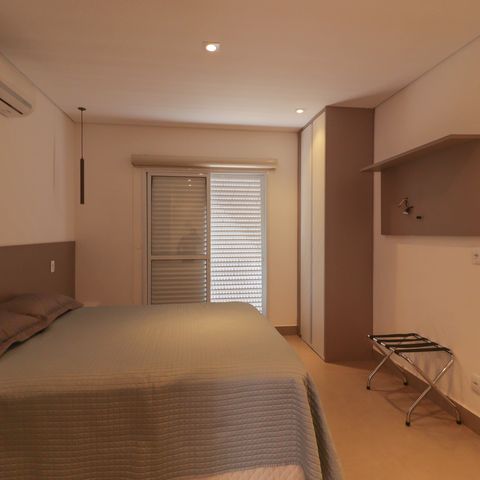 Casa à venda com 1000m², 6 quartos e NaN vagas Casa à venda com 1000m², 6 quartos e NaN vagasSuíte 5