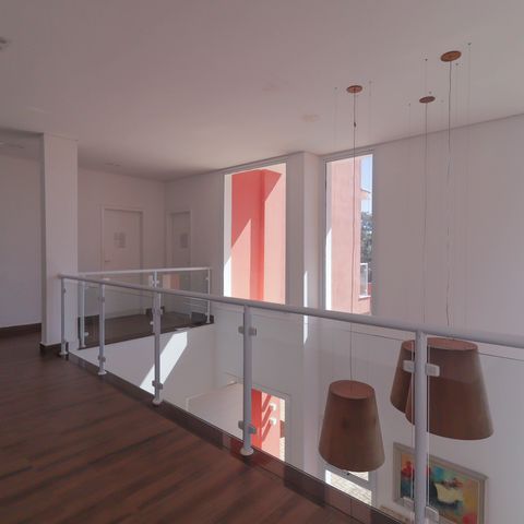 Casa à venda com 1000m², 6 quartos e NaN vagas Casa à venda com 1000m², 6 quartos e NaN vagasCorredor