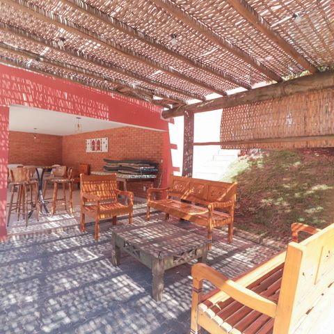 Casa à venda com 1000m², 6 quartos e NaN vagas Casa à venda com 1000m², 6 quartos e NaN vagasÁrea comum