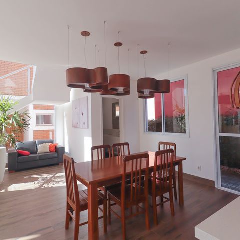 Casa à venda com 1000m², 6 quartos e NaN vagas Casa à venda com 1000m², 6 quartos e NaN vagasSala
