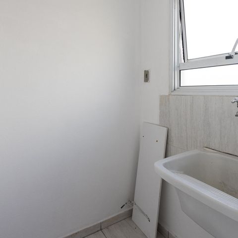 Apartamento à venda com 37m², 1 quarto e sem vaga Apartamento à venda com 37m², 1 quarto e sem vagaÁrea de Serviço
