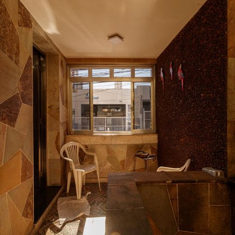 Casa à venda com 350m², 4 quartos e 2 vagas Casa à venda com 350m², 4 quartos e 2 vagasQuarto de Serviço