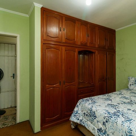 Casa à venda com 350m², 4 quartos e 2 vagas Casa à venda com 350m², 4 quartos e 2 vagasQuarto 2