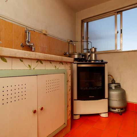 Casa à venda com 350m², 4 quartos e 2 vagas Casa à venda com 350m², 4 quartos e 2 vagasCozinha 2