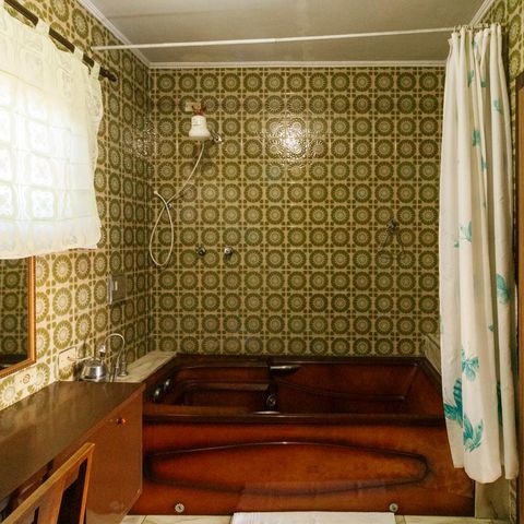 Casa à venda com 350m², 4 quartos e 2 vagas Casa à venda com 350m², 4 quartos e 2 vagasBanheiro da Suíte