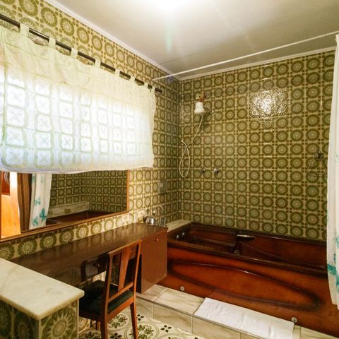 Casa à venda com 350m², 4 quartos e 2 vagas Casa à venda com 350m², 4 quartos e 2 vagasBanheiro da Suíte