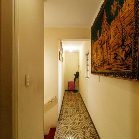Casa à venda com 350m², 4 quartos e 2 vagas Casa à venda com 350m², 4 quartos e 2 vagasCorredor dos Quartos