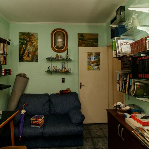Casa à venda com 350m², 4 quartos e 2 vagas Casa à venda com 350m², 4 quartos e 2 vagasQuarto 1
