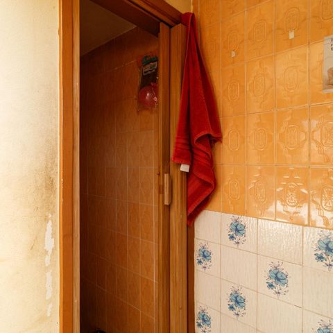 Casa à venda com 350m², 4 quartos e 2 vagas Casa à venda com 350m², 4 quartos e 2 vagasSala de Estar