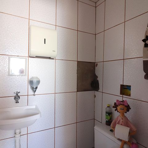Casa à venda com 145m², 3 quartos e 2 vagasBanheiro de Serviço