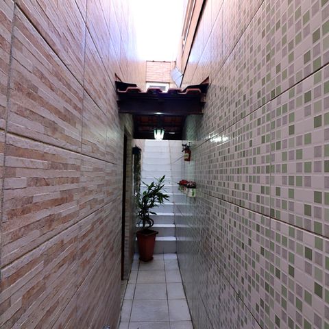 Casa à venda com 145m², 3 quartos e 2 vagasCorredor