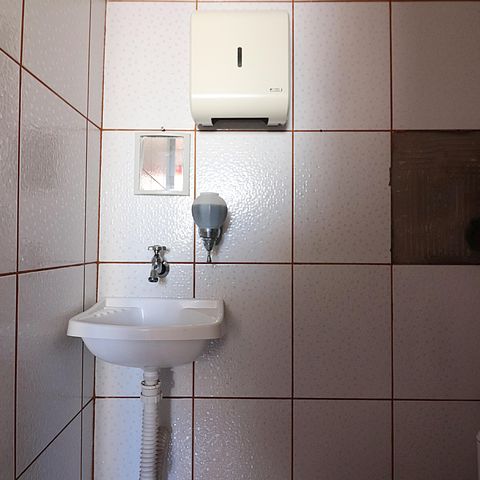 Casa à venda com 145m², 3 quartos e 2 vagasBanheiro de Serviço