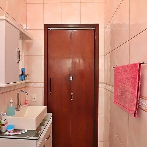 Casa à venda com 145m², 3 quartos e 2 vagasBanheiro Social