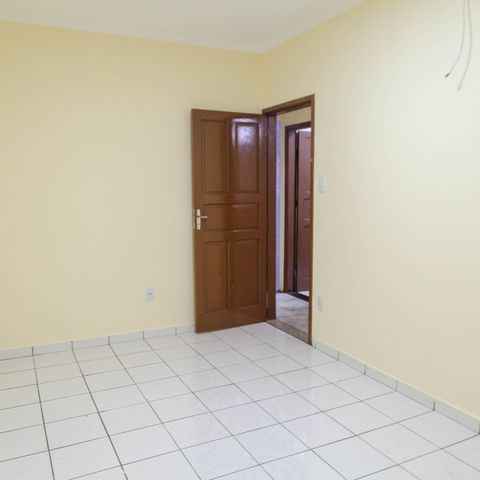 Casa à venda com 120m², 2 quartos e 2 vagas Casa à venda com 120m², 2 quartos e 2 vagasQuarto