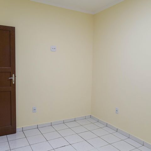 Casa à venda com 120m², 2 quartos e 2 vagas Casa à venda com 120m², 2 quartos e 2 vagasQuarto 2