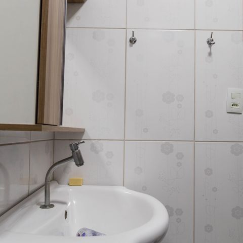 Casa à venda com 120m², 2 quartos e 2 vagas Casa à venda com 120m², 2 quartos e 2 vagasBanheiro