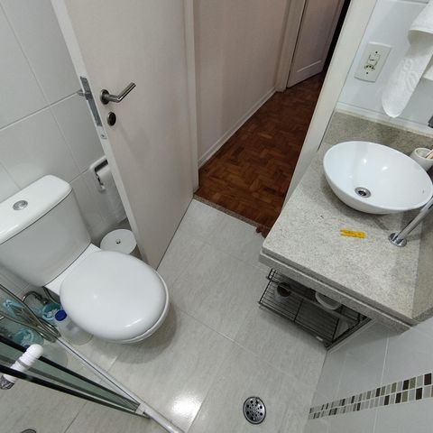 Casa à venda com 85m², 2 quartos e sem vaga Casa à venda com 85m², 2 quartos e sem vagaBanheiro - torneira