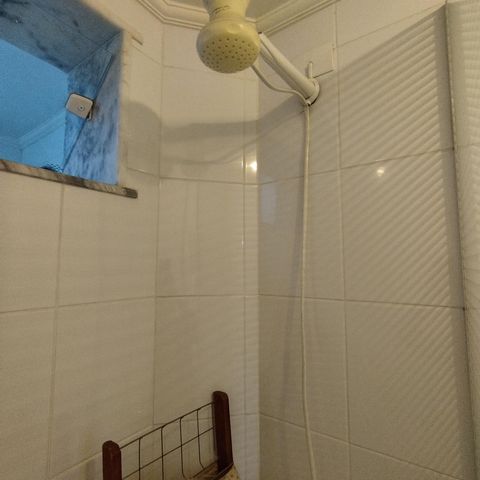 Casa à venda com 85m², 2 quartos e sem vaga Casa à venda com 85m², 2 quartos e sem vagaBanheiro - Chuveiro Elétrico