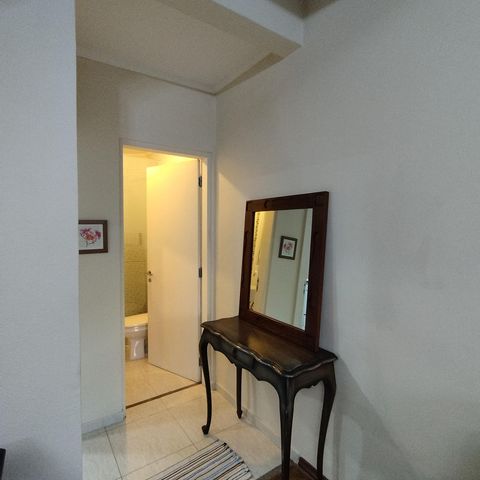 Casa à venda com 85m², 2 quartos e sem vaga Casa à venda com 85m², 2 quartos e sem vagaSala