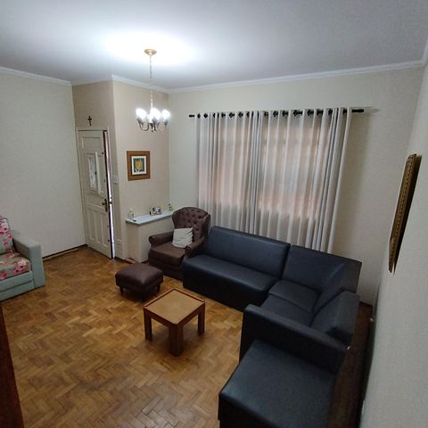 Casa à venda com 85m², 2 quartos e sem vaga Casa à venda com 85m², 2 quartos e sem vagaSala