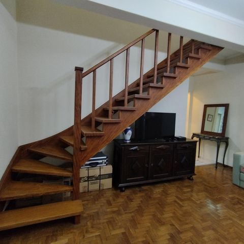 Casa à venda com 85m², 2 quartos e sem vaga Casa à venda com 85m², 2 quartos e sem vagaSala