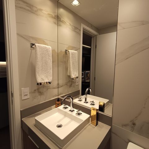 Apartamento à venda com 28m², 1 quarto e sem vaga Apartamento à venda com 28m², 1 quarto e sem vagaBanheiro Social