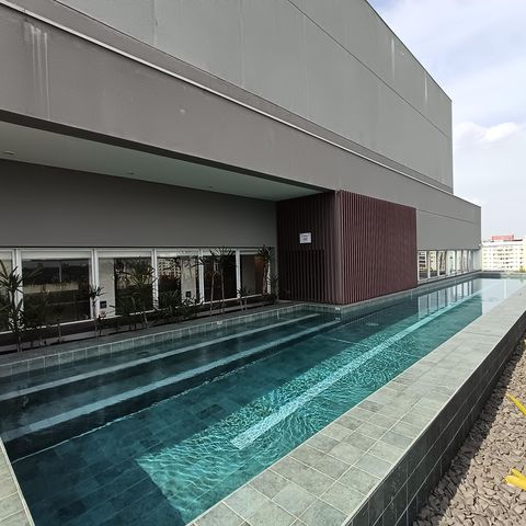 Apartamento à venda com 28m², 1 quarto e sem vaga Apartamento à venda com 28m², 1 quarto e sem vagaÁrea comum - Piscina