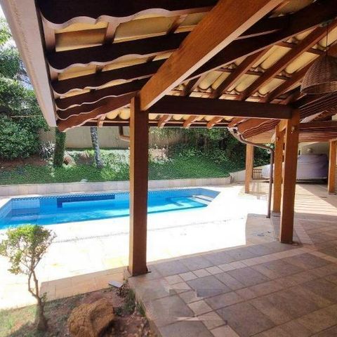 Casa de condomínio à venda com 570m², 5 quartos e 6 vagas