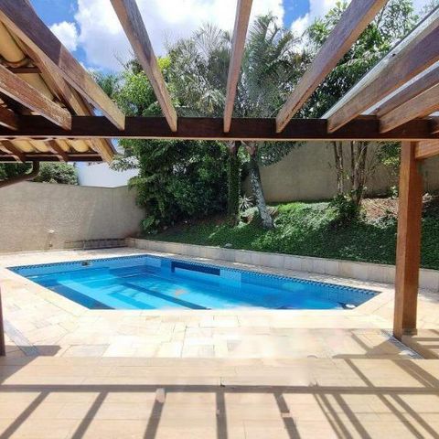 Casa de condomínio à venda com 570m², 5 quartos e 6 vagas