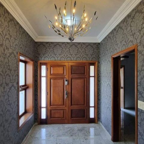 Casa de condomínio à venda com 570m², 5 quartos e 6 vagas